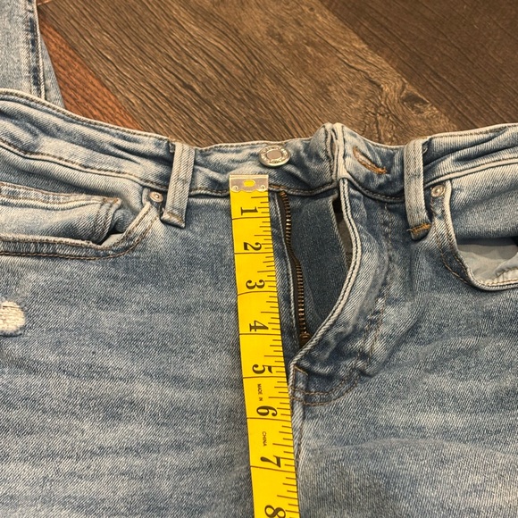 Mavi Maria Hem Slit High Rise
Flare Jean size 26 × 32. Great condition! - Picture 15 of 16